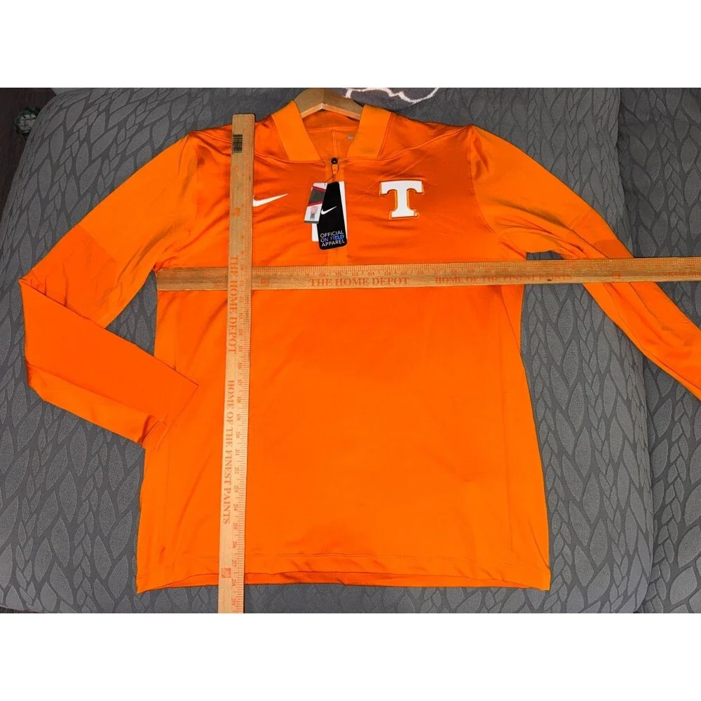 Men's L Nike Tennessee Volunteers Team Issued Sideline Coach 1/2 Zip Jacket NEW